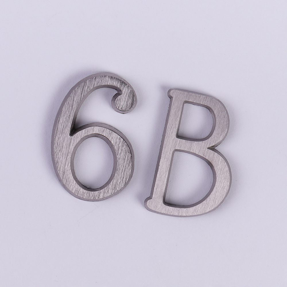 Буква дверная Larvij «В», 35x5x50 мм, никель, LNB5 BLN #В